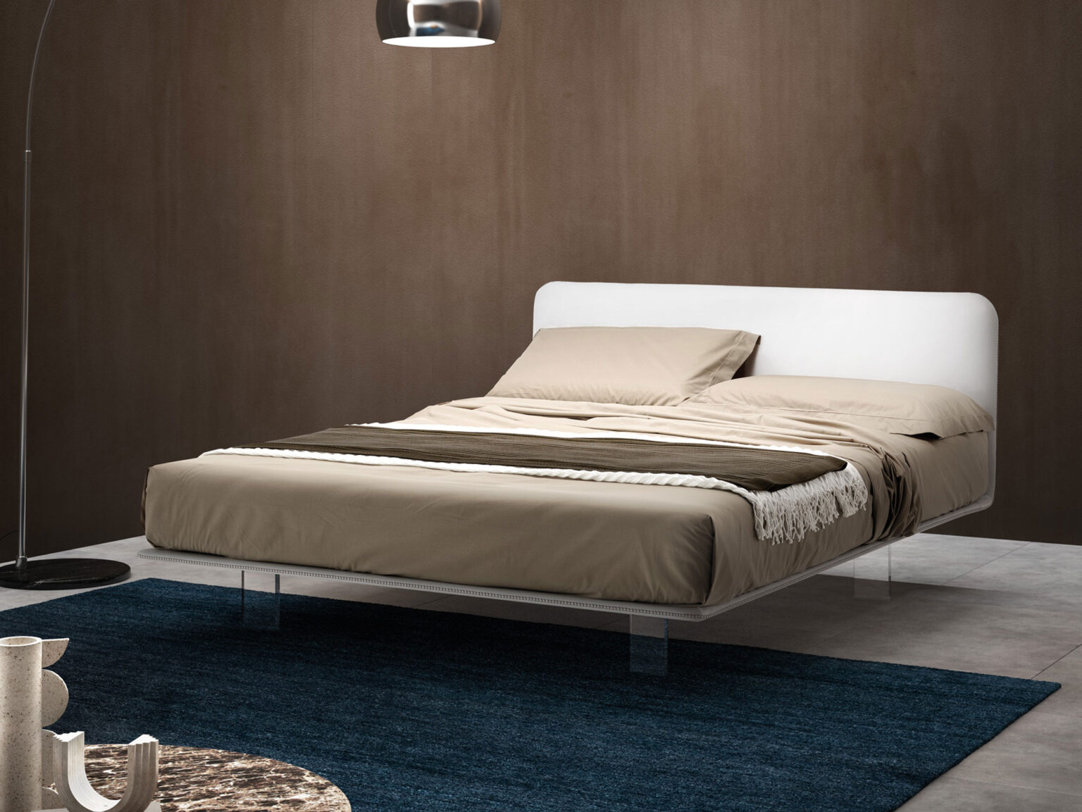 Letto imbottito Brillant in ambiente camera da letto