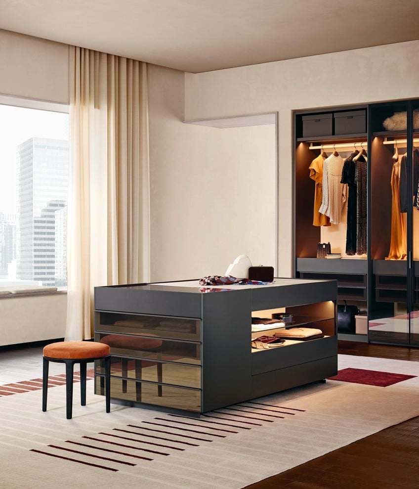 Island chest of drawers Set Up con finiture in vetro e legno